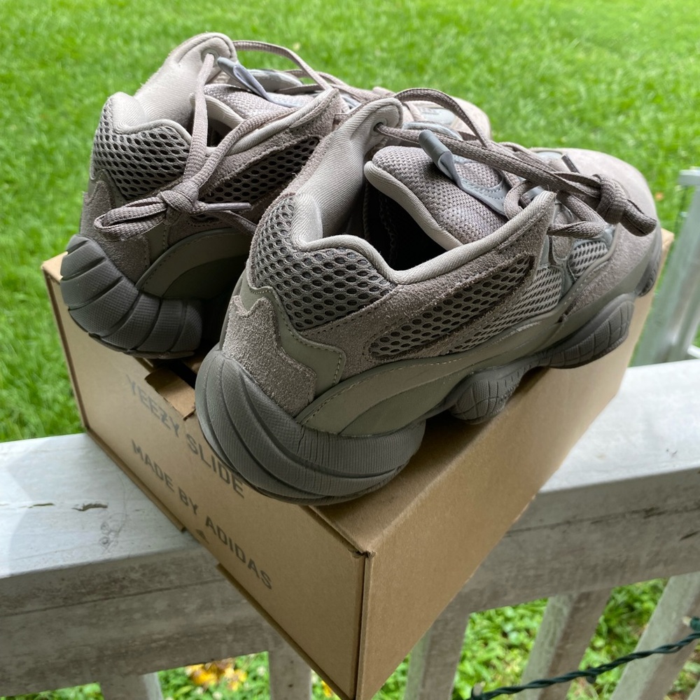 Yeezy 500 ‘Ash Grey’
Size 6.5 Men 
Light worn